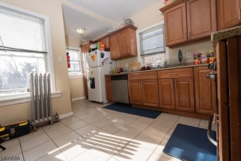 10 Glennon Place West Orange NJ 07052