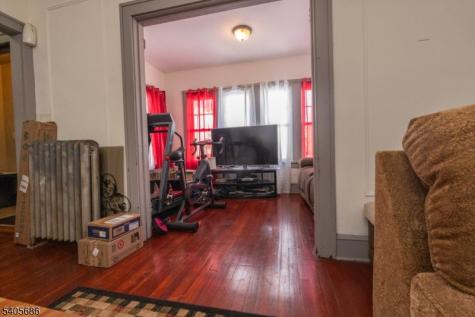 10 Glennon Place West Orange NJ 07052