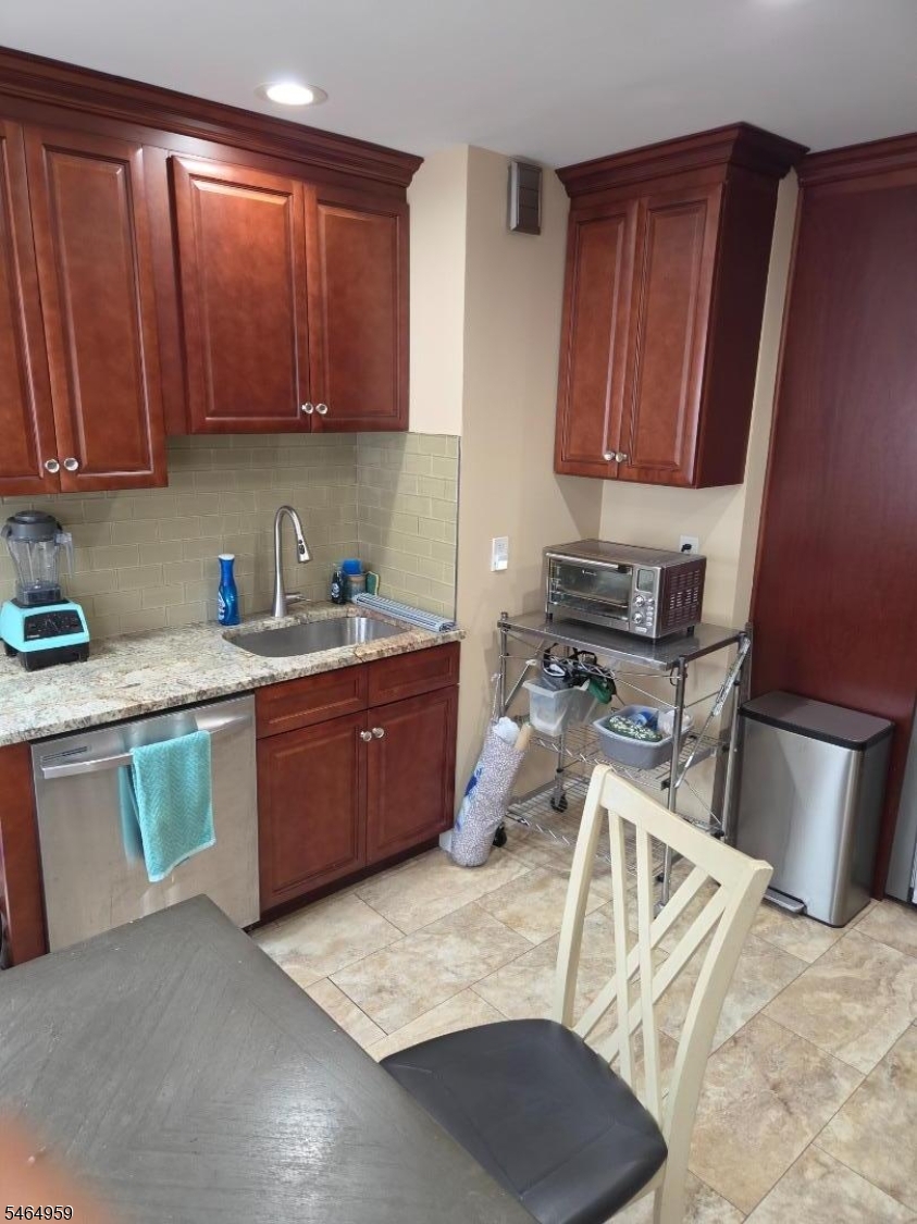 415 15TH Avenue Paterson NJ 07504