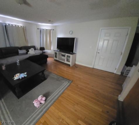 26 Clinton Place Newark NJ 07108