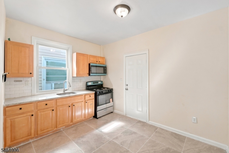 491 S 17th Street Newark NJ 07103