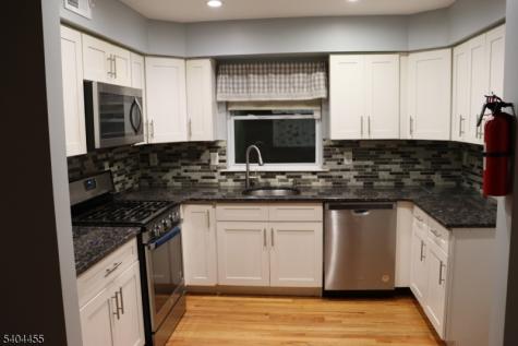 323 Bond Street Elizabeth NJ 07206
