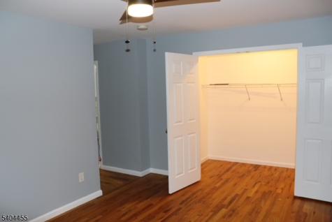 323 Bond Street Elizabeth NJ 07206