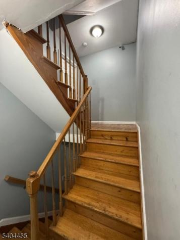 323 Bond Street Elizabeth NJ 07206