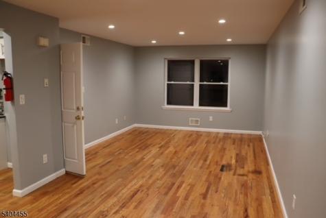 323 Bond Street Elizabeth NJ 07206