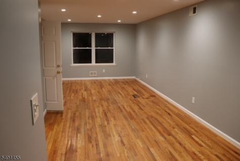 323 Bond Street Elizabeth NJ 07206
