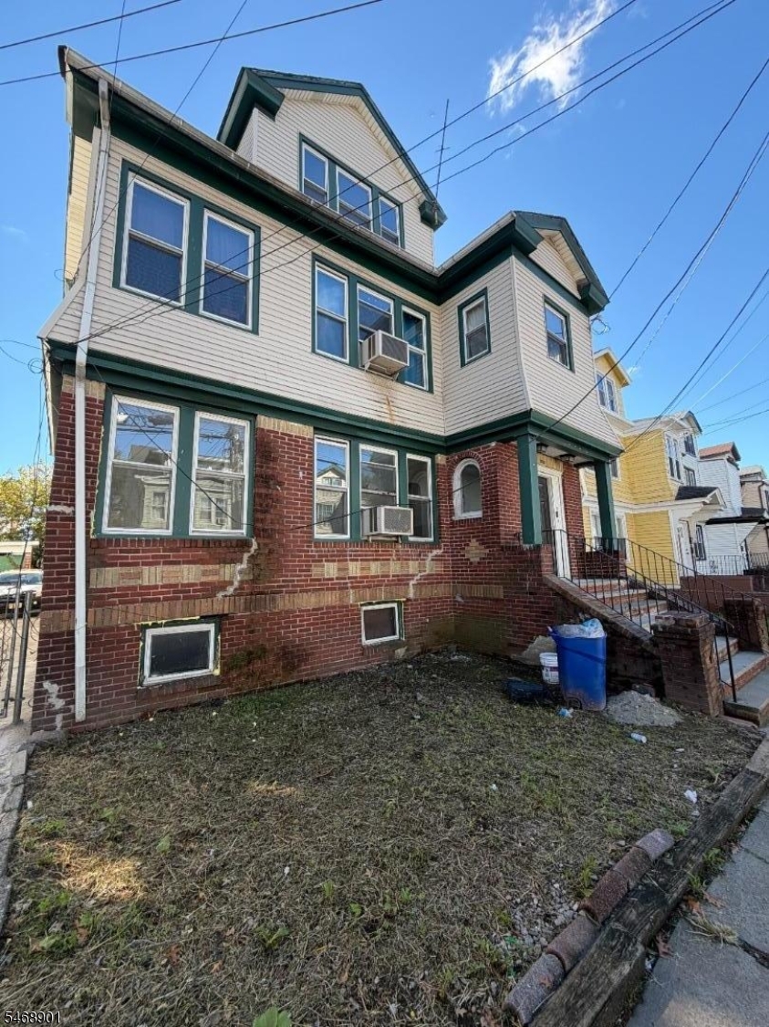 272 Wainwright Street Newark NJ 07112