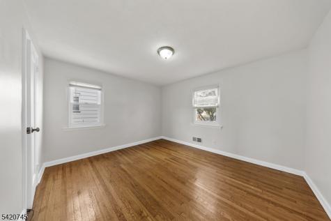 35 7TH Avenue Passaic NJ 07055