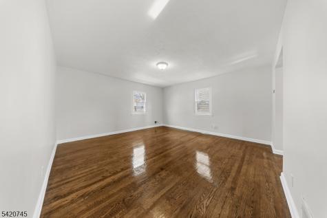 35 7TH Avenue Passaic NJ 07055