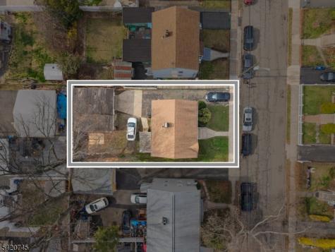 35 7TH Avenue Passaic NJ 07055