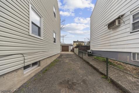 35 7TH Avenue Passaic NJ 07055