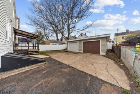 35 7TH Avenue Passaic NJ 07055