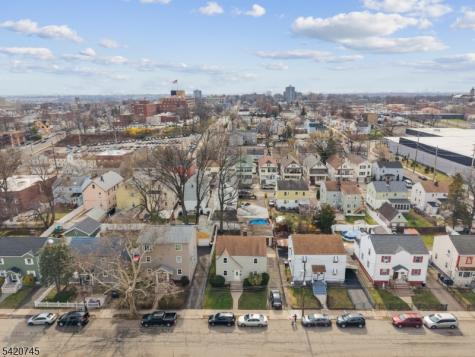 35 7TH Avenue Passaic NJ 07055