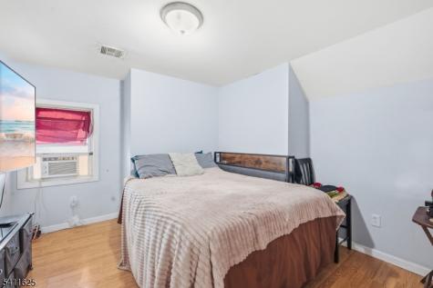 38 Mapes Avenue Newark NJ 07112