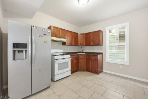 38 Mapes Avenue Newark NJ 07112
