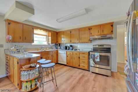 316 Sanford Avenue Lyndhurst NJ 07071