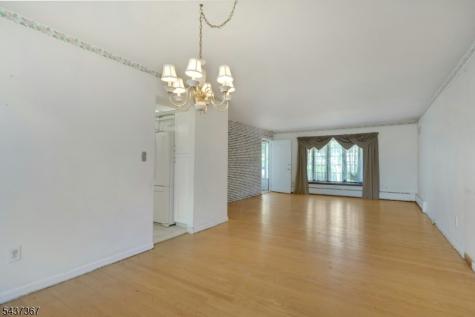 316 Sanford Avenue Lyndhurst NJ 07071