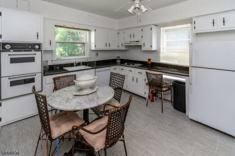 38 John Ringo Road East Amwell NJ 08551