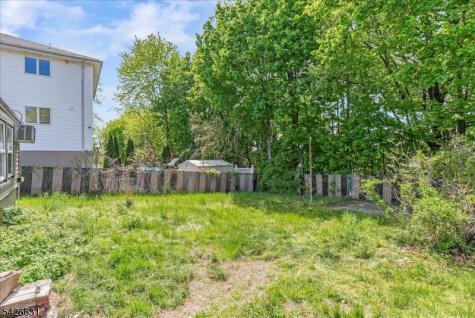 43 Maitland Place Garfield NJ 07026