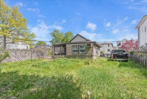 43 Maitland Place Garfield NJ 07026