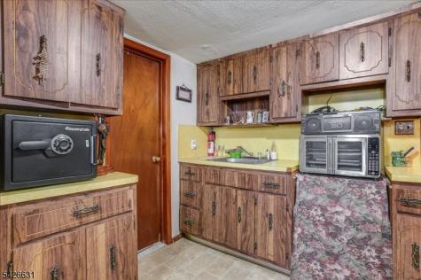 43 Maitland Place Garfield NJ 07026