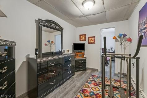43 Maitland Place Garfield NJ 07026