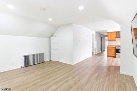 752 Market Street Paterson NJ 07513