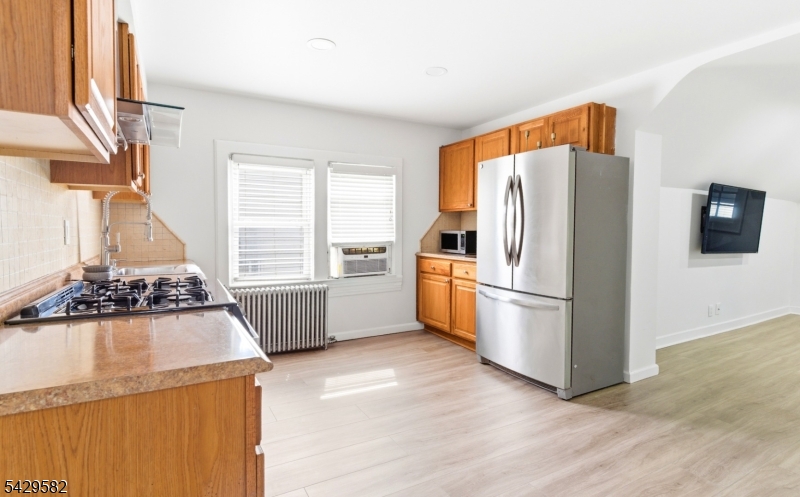 752 Market Street Paterson NJ 07513