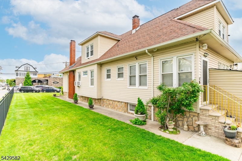 752 Market Street Paterson NJ 07513