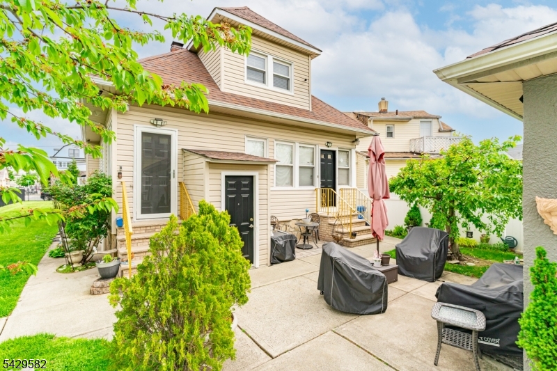 752 Market Street Paterson NJ 07513