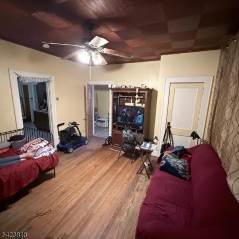 654 N 5th Street Newark NJ 07107