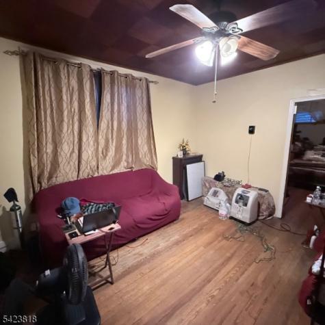 654 N 5th Street Newark NJ 07107