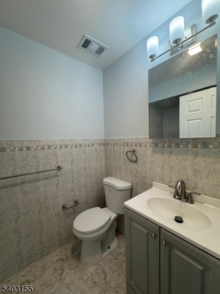 1057 Bond Street Elizabeth NJ 07201