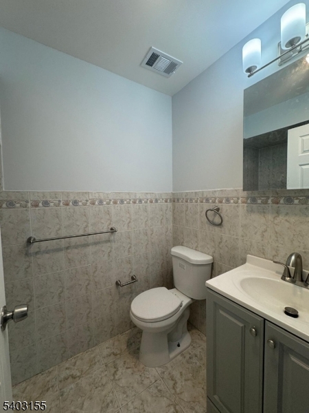 1057 Bond Street Elizabeth NJ 07201