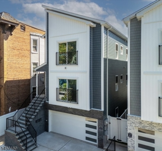 192 Amherst Street East Orange NJ 07018