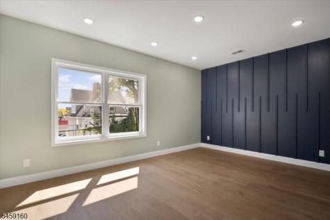 192 Amherst Street East Orange NJ 07018