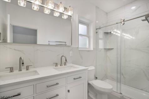 192 Amherst Street East Orange NJ 07018