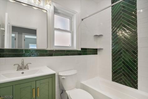 192 Amherst Street East Orange NJ 07018