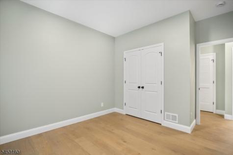 192 Amherst Street East Orange NJ 07018