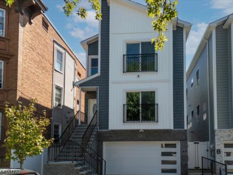 192 Amherst Street East Orange NJ 07018