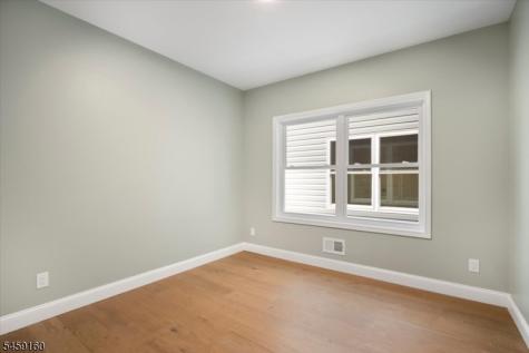 192 Amherst Street East Orange NJ 07018