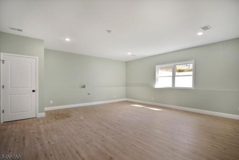 192 Amherst Street East Orange NJ 07018