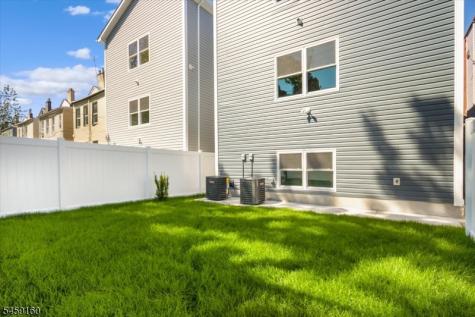 192 Amherst Street East Orange NJ 07018