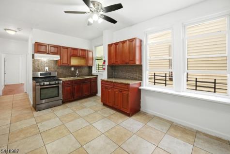 375 6TH Avenue Newark NJ 07107