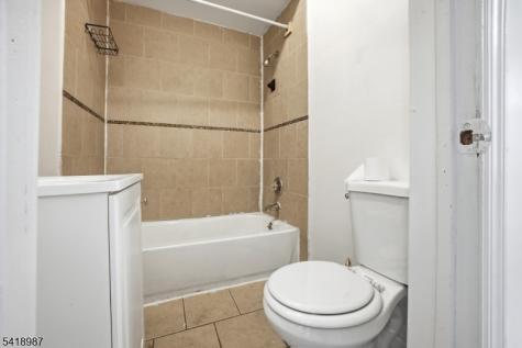 375 6TH Avenue Newark NJ 07107