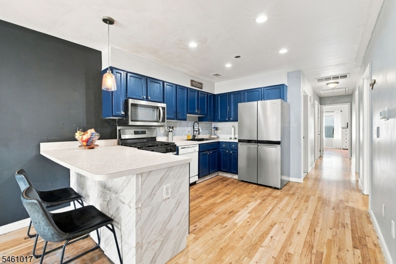 224 Pine Street Elizabeth NJ 07206