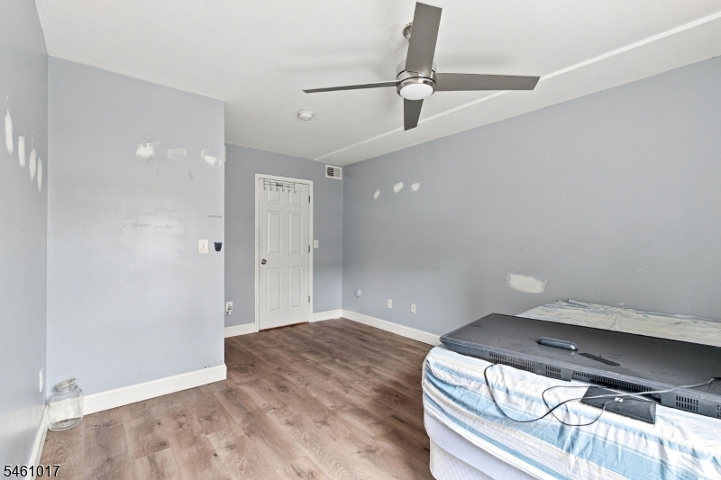 224 Pine Street Elizabeth NJ 07206