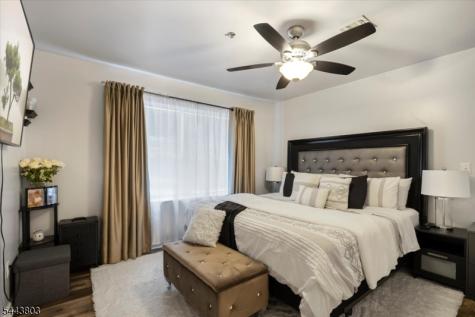 49 Crawford Street Newark NJ 07102