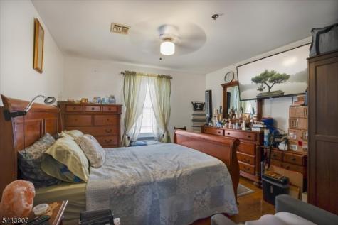 49 Crawford Street Newark NJ 07102