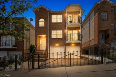 49 Crawford Street Newark NJ 07102